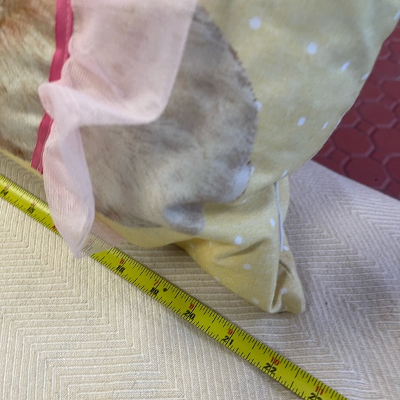 Rabbit theme throw pillow - Picture 2 of 7